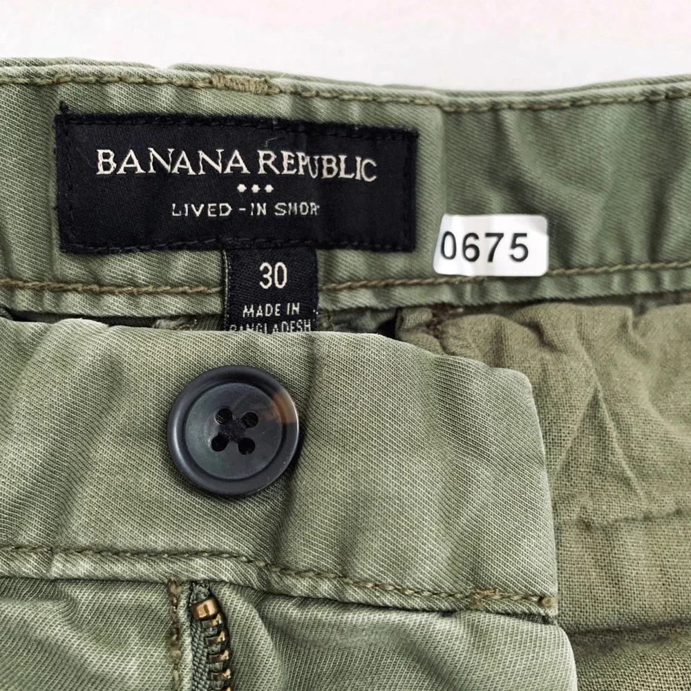 Banana Republic Lived-In Shorts Men's 30 Olive Green Cotton Stretch 9 Inch Chino